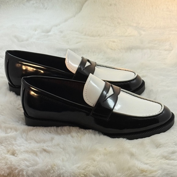 Women's Nine West Berg Two-Tone Black and White Loafers - Picture 4 of 10